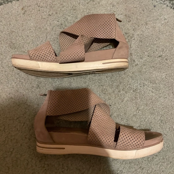Eileen Fisher platform wedge sport sandals - Picture 5 of 10
